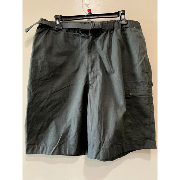 Uniqlo Geared Mens Cargo Short Pockets Gray/Black Hiking Camping size-33-36 - Picture 1 of 5